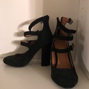 Black strappy heels